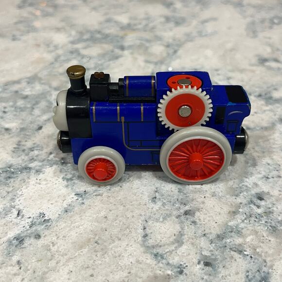 Learning Curve 2003 Thomas & Friends Wooden Railway Fergus Traction Engine Train - Picture 2 of 7